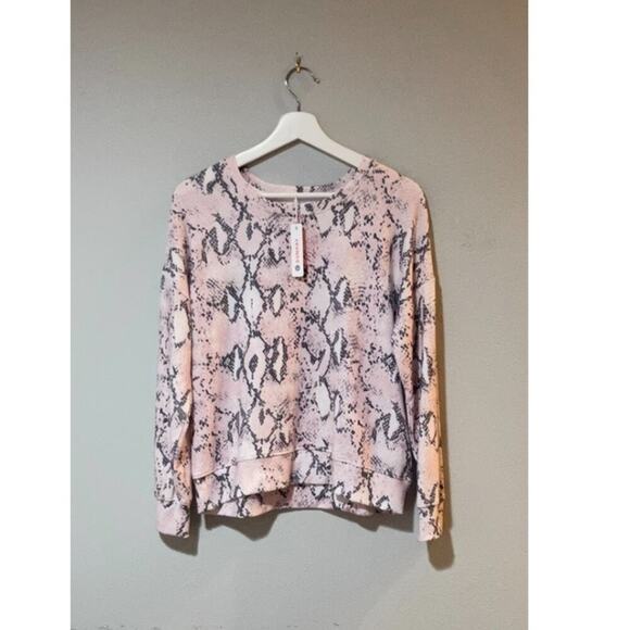 Sundry Python Cozy Sweatshirt. - Picture 3 of 6